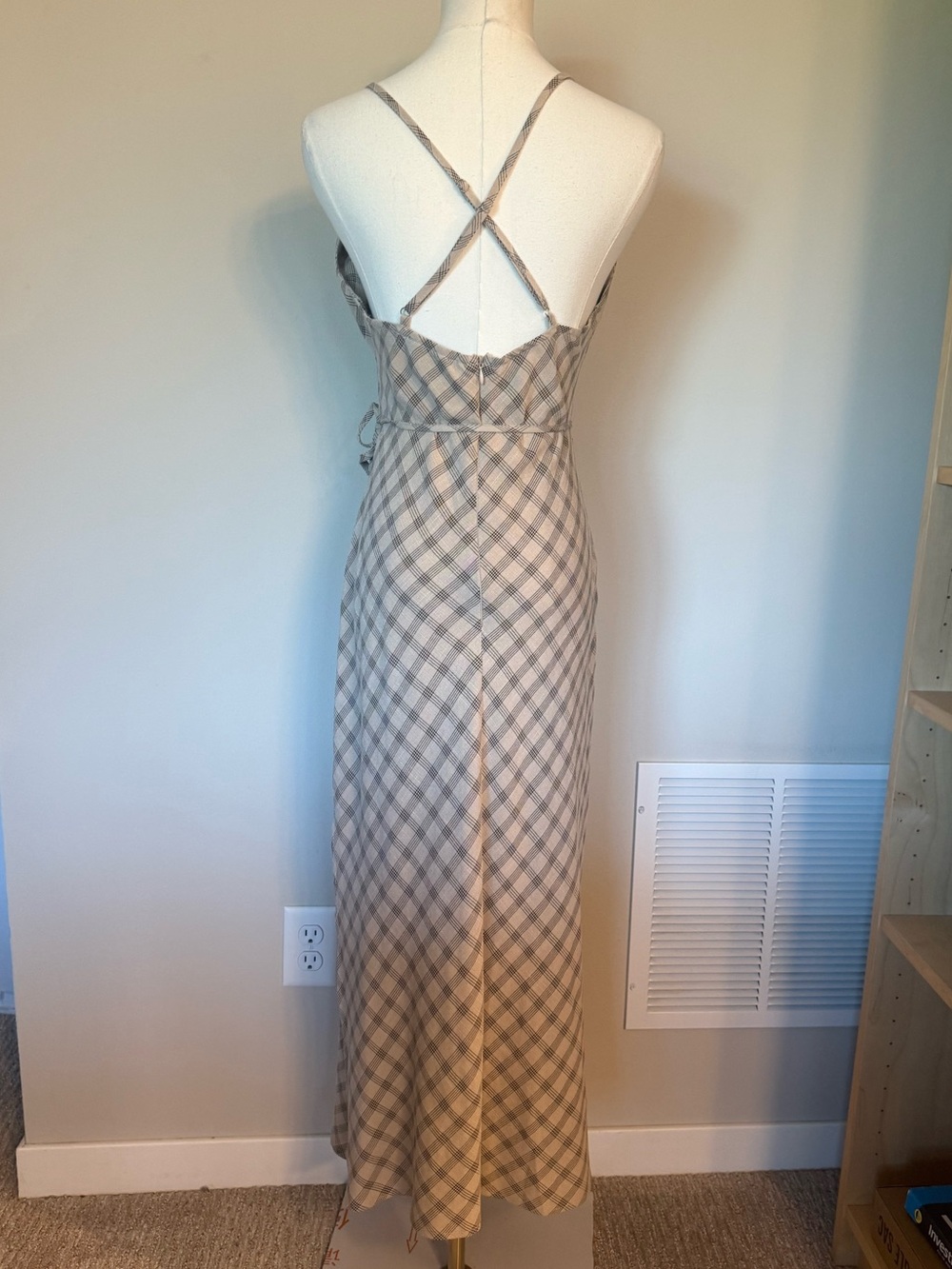 Lulus Chic City Beige Plaid Cowl Neck Midi Slip Dress Medium - Picture 6 of 13